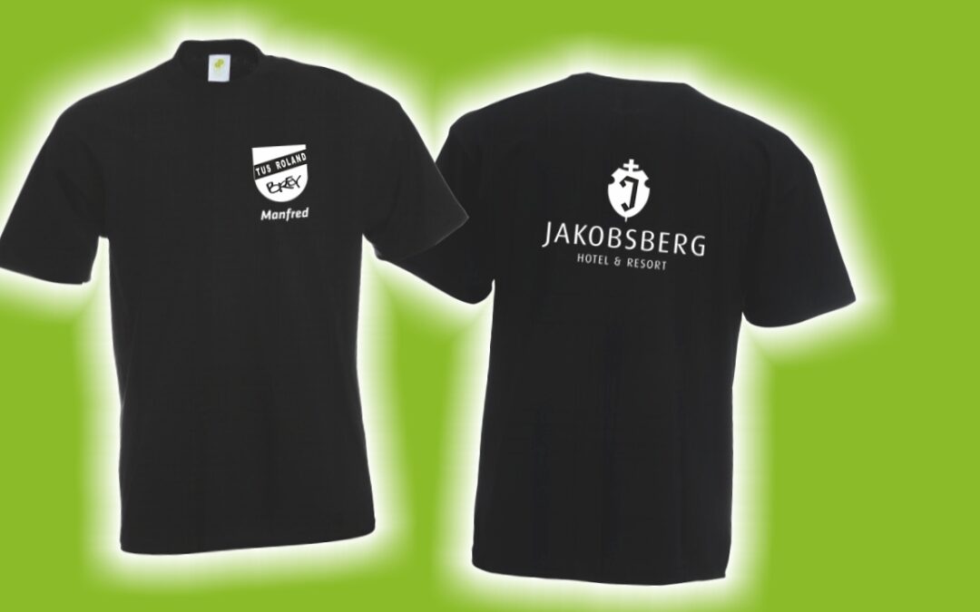 Tus Brey mit Trainingstextilien